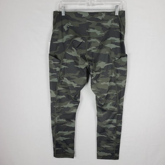 Athleta Ultimate Stash Pocket Camo 7/8 Tight Leggings 1X NWT - Picture 3 of 6